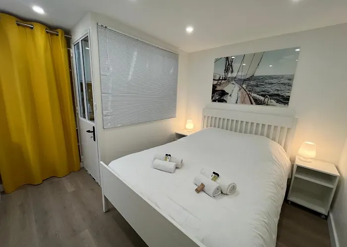 Riva, Appt Renove Dans Le Bourg De Διαμέρισμα