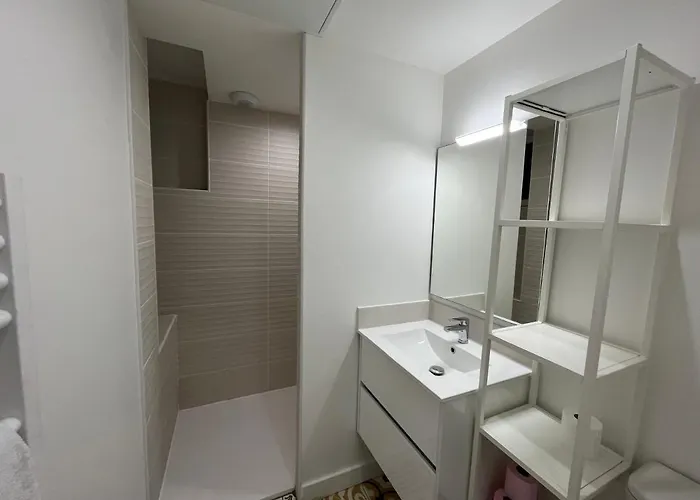 Riva, Appt Rénové Dans Le Bourg De * Ouistreham