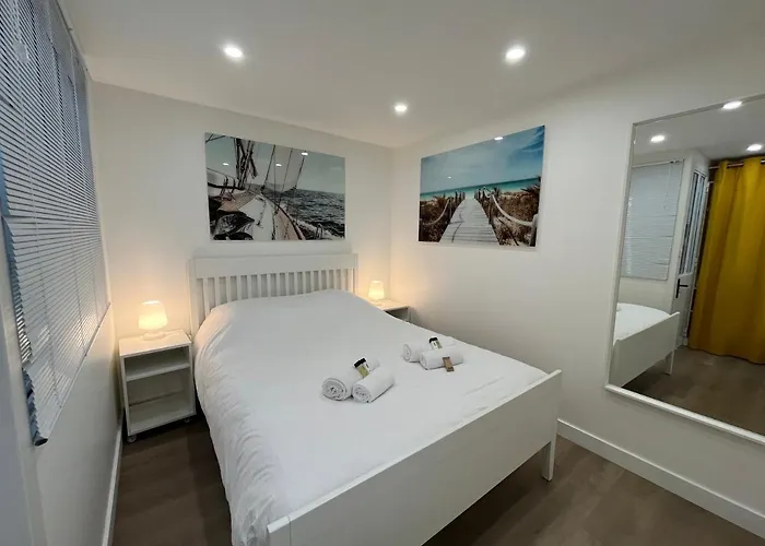 Riva, Appt Rénové Dans Le Bourg De Appartamento